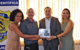 Segurança Pública fortalece estrutura da Polícia Científica com entrega de 50 câmeras fotográficas 