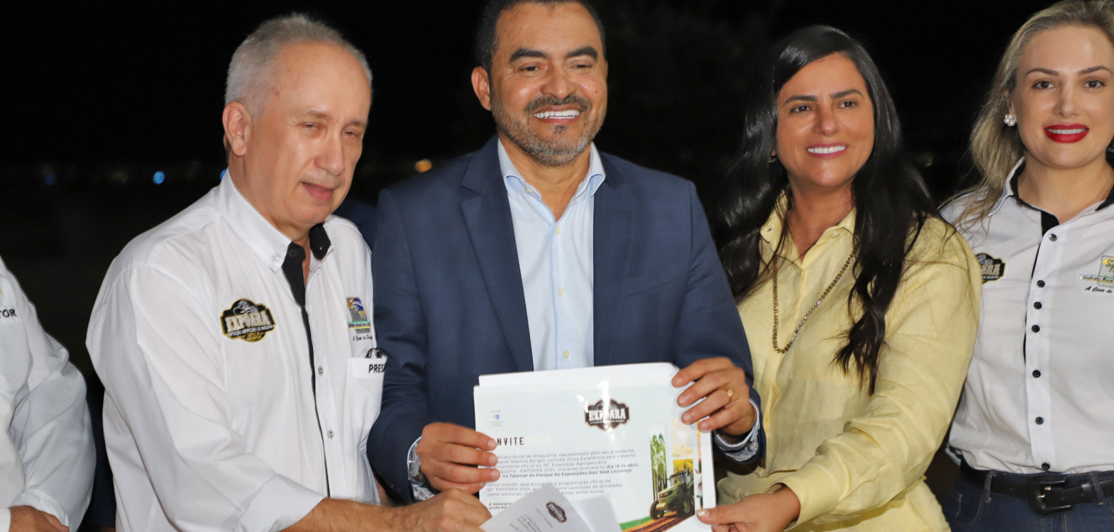 Governador Wanderlei Barbosa acompanhado da primeira-dama, Karynne Sotero, recebem convite da Expoara 2024, em Araguaina