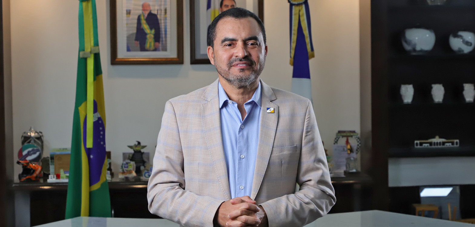 O governador do Tocantins, Wanderlei Barbosa, parabeniza o distrito de Taquaruçu por sediar mais uma edição do Capital por um dia, realizada neste sábado, 1° de junho
