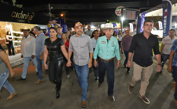 Governador Wanderlei Barbosa participa da abertura oficial da 56ª Expoara e destaca potencial da feira para o agronegócio tocantinense 