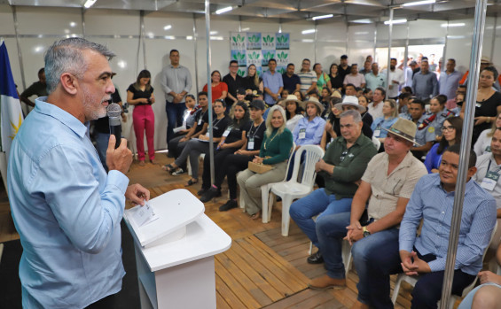 Governador em exercício participa da abertura da feira agrotecnológica da região do Vale do Araguaia