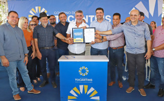 Em Augustinópolis, governador em exercício Amélio Cayres assina ordem de serviço para Câmpus da Unitins e Pacto de Intenções para Centro de Necrópsia do município