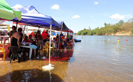 Com apoio do Governo do Tocantins, estrutura e segurança reforçada atraem público à Praia Rio do Sono, em Pedro Afonso