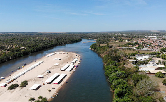 Com apoio do Governo do Tocantins, estrutura e segurança reforçada atraem público à Praia Rio do Sono, em Pedro Afonso