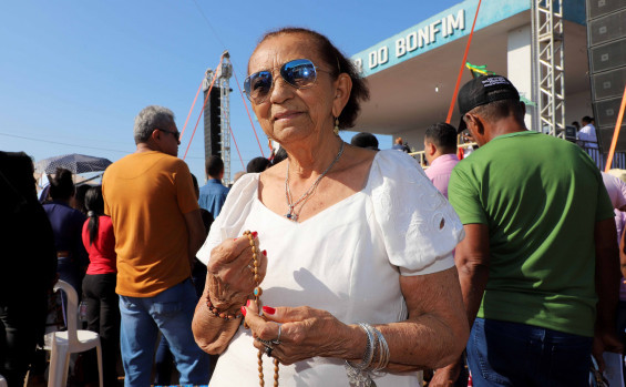 Em Natividade, governador Wanderlei Barbosa se junta aos romeiros na Missa Campal e anuncia feriado estadual do Senhor do Bonfim