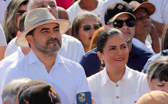 Em Natividade, governador Wanderlei Barbosa se junta aos romeiros na Missa Campal e anuncia feriado estadual do Senhor do Bonfim