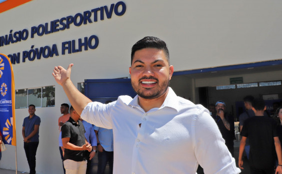 Em Dianópolis, governador Wanderlei Barbosa entrega ginásio reformado e abre etapa regional dos Jogos Estudantis do Tocantins