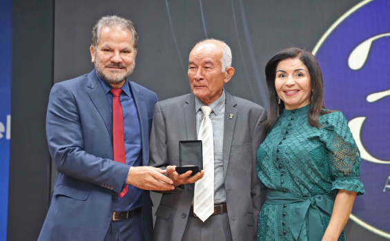 Governo do Tocantins comemora 35 anos da Procuradoria-Geral do Estado com homenagens a servidores e ex-procuradores