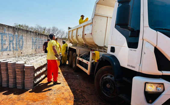 Seciju entrega mais de 1,4 mil blocos de artefatos de concreto à Prefeitura de Araguacema produzidos com mão de obra carcerária