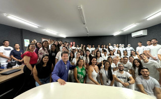 Hospital Regional de Augustinópolis realiza reunião para acolhimento de estagiários 