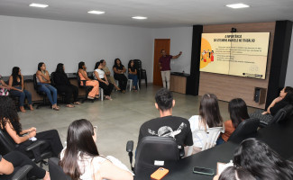 SES-TO debate saúde mental com os servidores