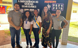 Em Ponte Alta, escola estadual realiza ação sobre a importância das eleições e da democracia 
