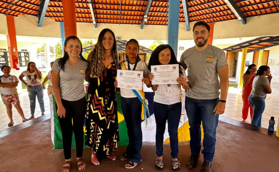 Em Ponte Alta, escola estadual realiza ação sobre a importância das eleições e da democracia 