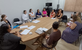 Hospital e Maternidade Dona Regina capacita servidores sobre o uso de metodologias ativas