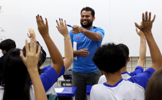 No Dia dos Professores, Governo do Tocantins destaca valorização profissional e investimentos em benefício dos mais de 12 mil docentes da rede estadual 