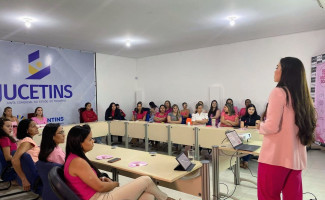 Governo promove ações de promoção à saúde em alusão ao Outubro Rosa na Jucetins
