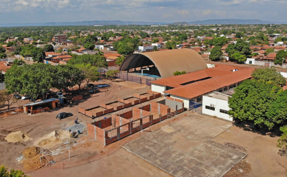 Governador Wanderlei Barbosa anuncia ampliação das obras na escola estadual do Jardim Taquari