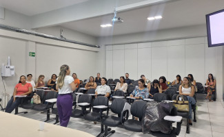 Hospital e Maternidade Dona Regina capacita profissionais sobre o Método Canguru