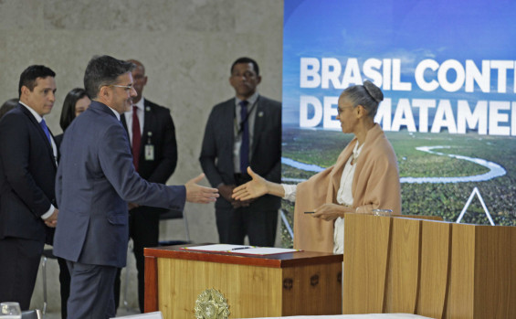 Em Brasília, Governo do Tocantins assina pacto interfederativo para prevenção e controle do desmatamento ilegal no Cerrado 