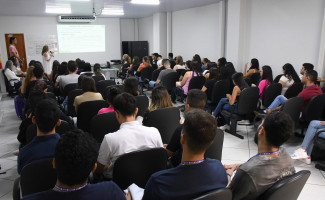 SES-TO capacita alunos de medicina sobre doenças transmitidas por vetores e zoonoses