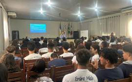 Segurança Pública orienta estudantes de Palmas sobre tipos de violência contra crianças e adolescentes