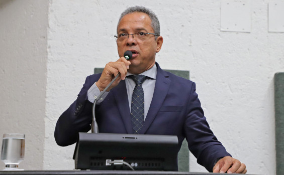 Governo do Tocantins prestigia sessão solene em homenagem ao Dia do Auditor Fiscal na Aleto