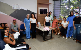 Saúde bucal e manobra do desengasgo são temas da capacitação no Hospital e Maternidade Dona Regina
