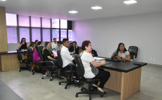 Linha de Cuidado Materno-Infantil do Tocantins é debatida na SES-TO