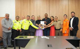 Forças de Segurança do Tocantins entregam exemplares do Plano Estadual de Segurança Pública para órgãos de Justiça e Legislativo
