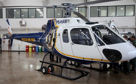 Governador Wanderlei Barbosa recebe helicóptero Esquilo B2 para o Grupamento Aéreo da Polícia Militar do Tocantins