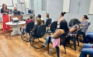 Hospital Tia Dedé promove palestra sobre HIV/AIDS