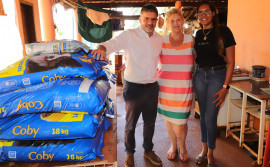 Governo do Tocantins entrega 1,5 tonelada de ração arrecadada na campanha NatAU MiAU
