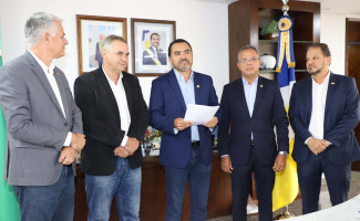 Governador Wanderlei Barbosa assina decreto que isenta imposto do peixe criado no Tocantins