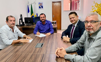 Issam Saado reassume presidência da Jucetins