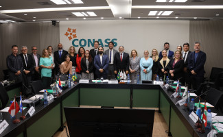 Governo do Tocantins debate enfrentamento da dengue na primeira Assembleia do Conass em 2025