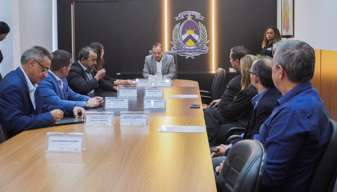 This image has an empty alt attribute; its file name is 411041