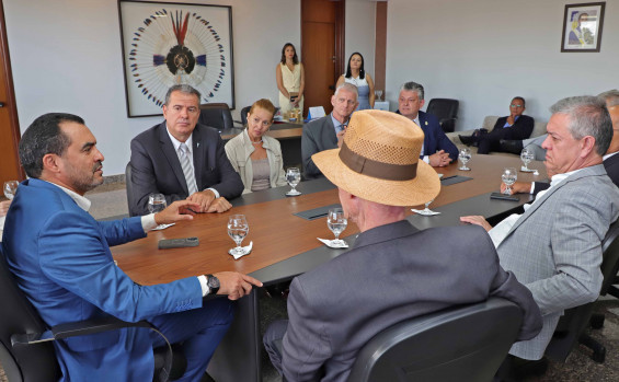 Governador Wanderlei Barbosa recebe conselheiros de Tribunais de Contas da Argentina