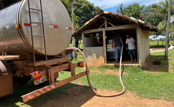 Governo do Tocantins beneficia produtores rurais com novos equipamentos para resfriamento de leite 