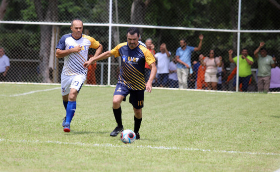 Governador Wanderlei Barbosa participa do encerramento da Marcha dos Vereadores com futebol solidário