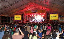 Shows do segmento gospel promovidos pelo Governo do Tocantins abrem o Carnaval de Palmas e levam multidão à Praça dos Girassóis