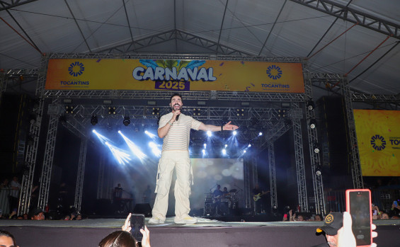 Festa Católica reúne milhares de fiéis na segunda noite de Carnaval em Palmas