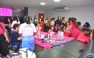 ‘Diva em 15 minutos’ leva autocuidado e bem-estar a servidoras SES-TO