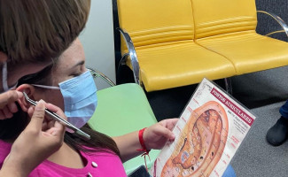 Hospital Regional de Augustinópolis realiza programação especial para servidoras