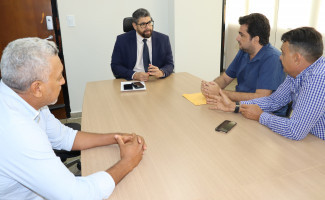 SSP/TO recebe prefeito de Lizarda para discutir parcerias e reforços em segurança para o município
