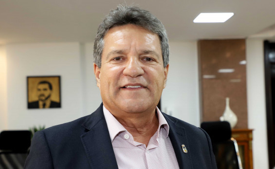 Governador Wanderlei Barbosa assina convênio para implantação do Programa de Microcrédito Produtivo Orientado no Tocantins