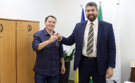 Governo do Tocantins entrega nova viatura para 45ª Delegacia de Polícia de Colmeia
