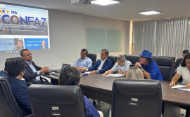 Governo do Tocantins recebe prefeitos e reforça que repasses do ICMS aos municípios estão corretos
