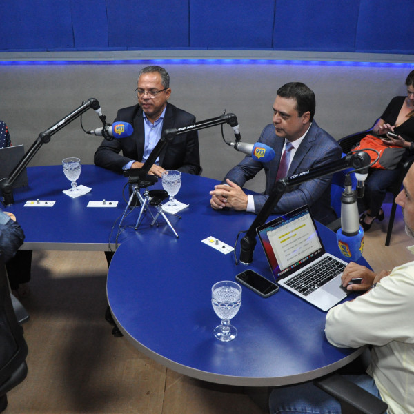 Reforma Tributária é tema de entrevista com secretário da Fazenda do Tocantins e presidente do Comsefaz em rádio de Palmas