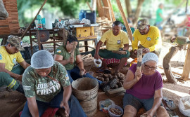 Naturatins apoia mulheres agroextrativistas de Araguacema na coleta e produção de óleo do coco babaçu