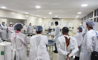 LACEN-TO capacita municípios sobre coleta de água para consumo humano e cadastro de amostras